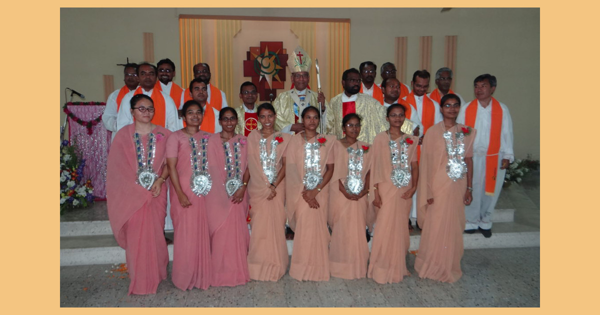 Eight Sisters Make Vows in Mokama, India