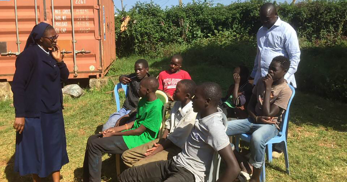 13 Houses Campaign and Street Children in Kenya