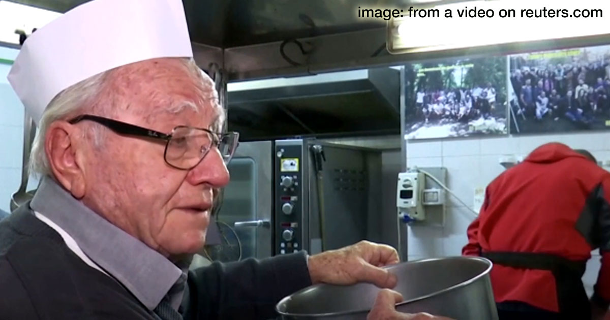 El «Chef de los pobres» alimenta a los sin techo de Italia