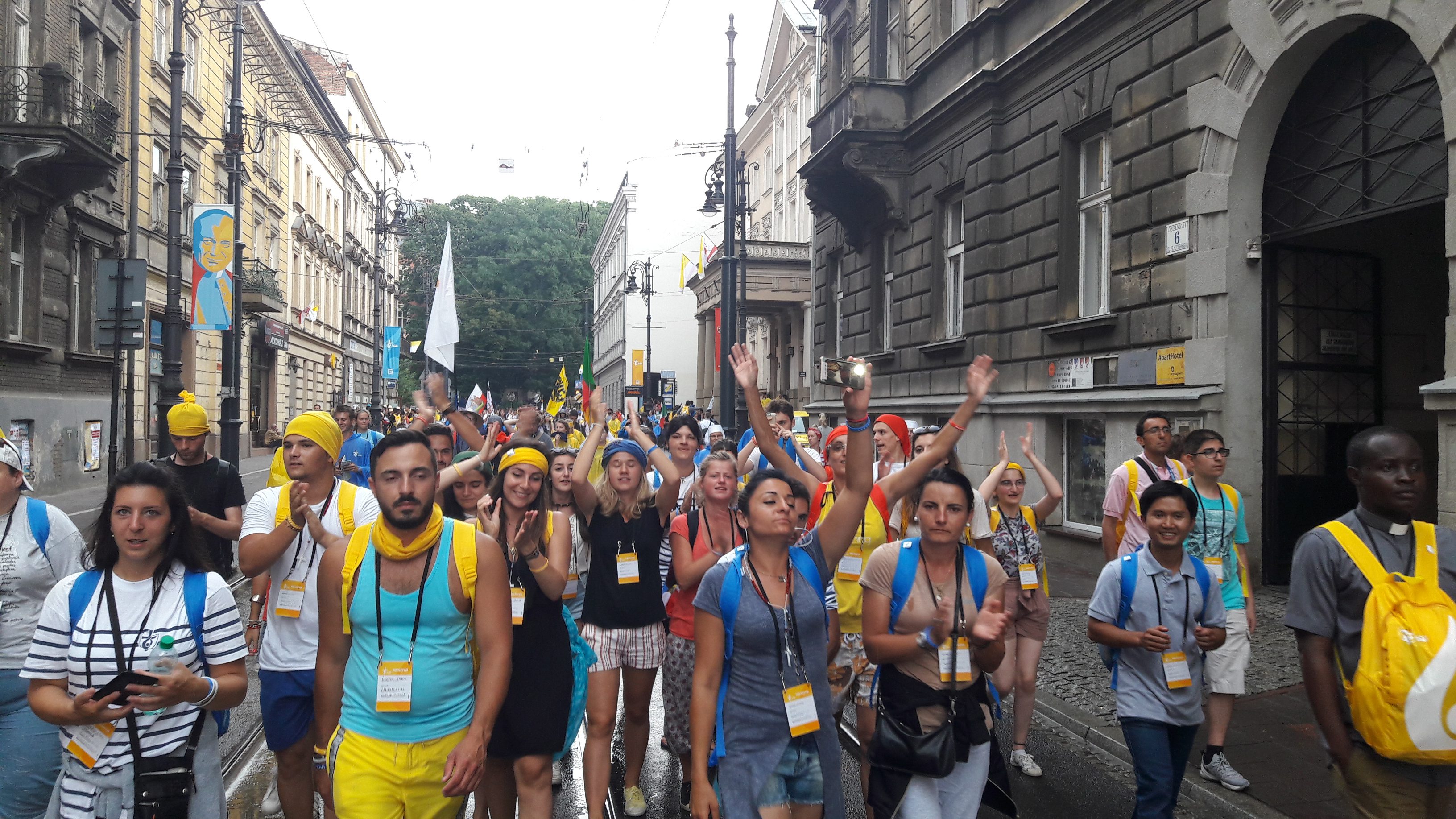 Un Lazariste accompagne les Gitans aux JMJ