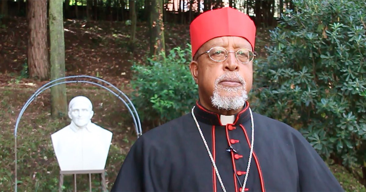 « l’Europe a-t-elle encore des valeurs chrétiennes dans sa façon de traiter les migrants ? » demande le cardinal éthiopien au Synode
