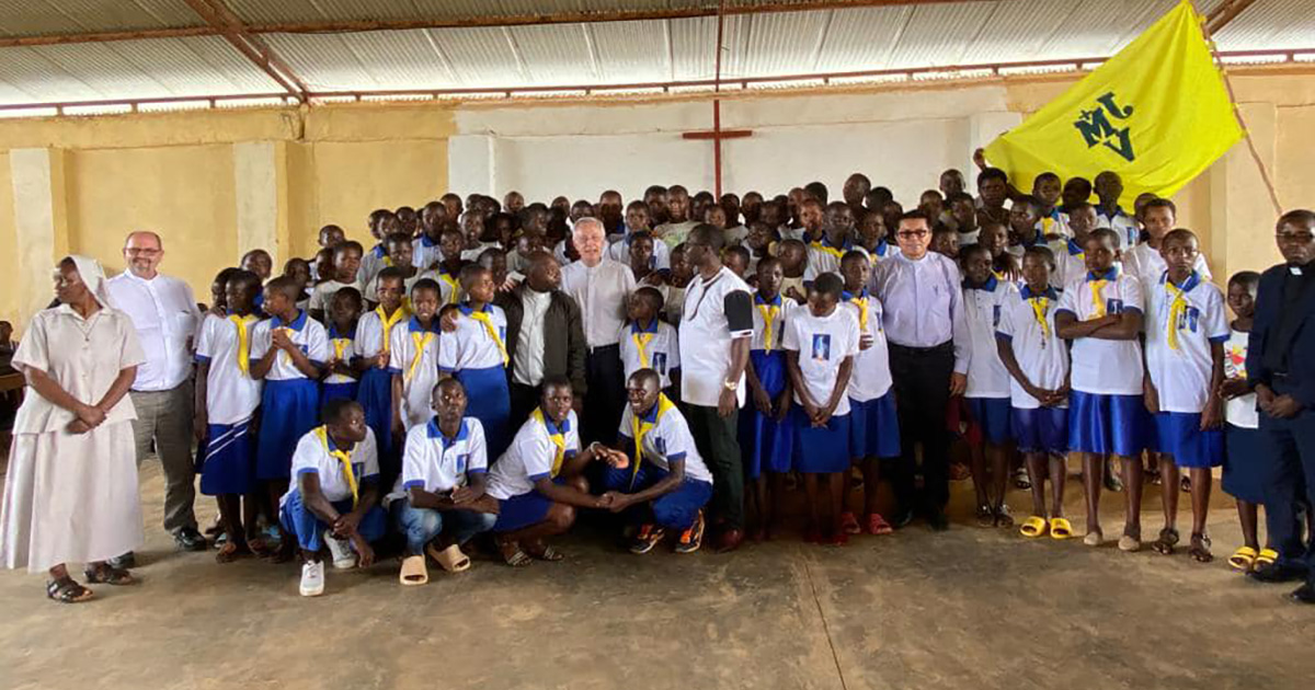 Rencontre du Père Tomaž Mavrič et de la JMV au Rwanda et au Burundi