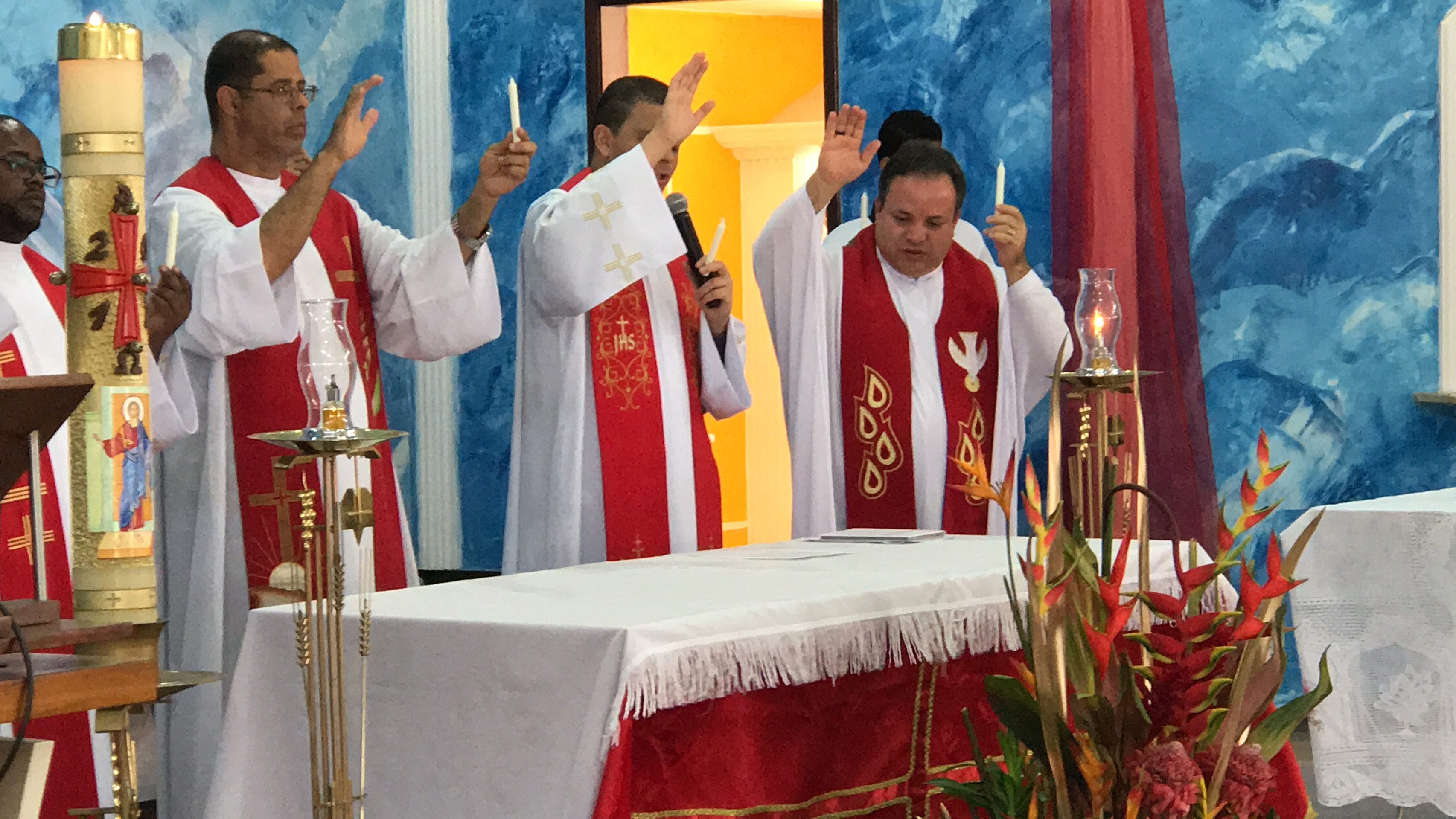 Pentecostes vicentino é celebrado mais uma vez no Distrito Federal (Brasil)
