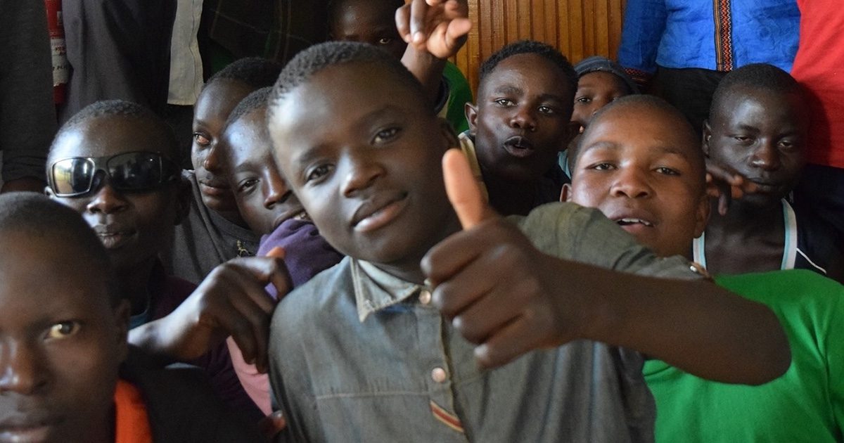Defendendo os direitos das crianças que vivem na rua no Quênia